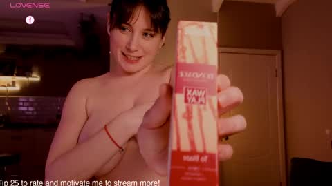 Luna  online show from April 2, 8:39 pm