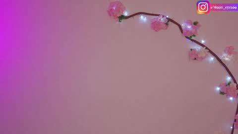Im a independent model  Welcome online show from June 30, 12:43 am