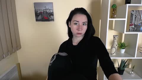 Diana online show from December 2, 3:45 pm