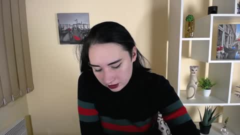 Diana online show from December 4, 1:09 pm