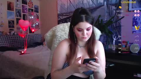 Keira online show from February 12, 8:49 am