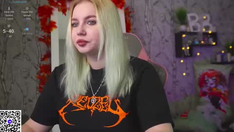 Emilia online show from November 11, 8:55 am