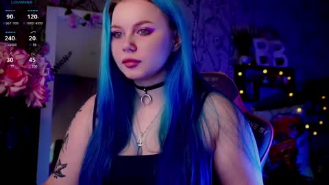 Emilia online show from February 10, 11:15 am