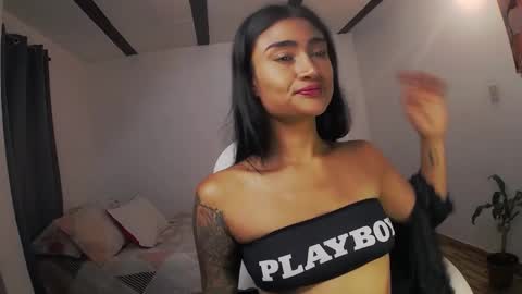 moonie_baddie31 online show from March 4, 4:46 pm