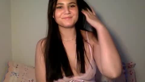 mooni minx online show from April 10, 11:55 pm