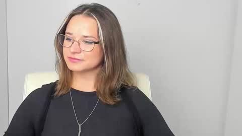 Susanna online show from November 27, 12:30 pm