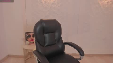 Morgan Hicks online show from January 8, 8:02 pm