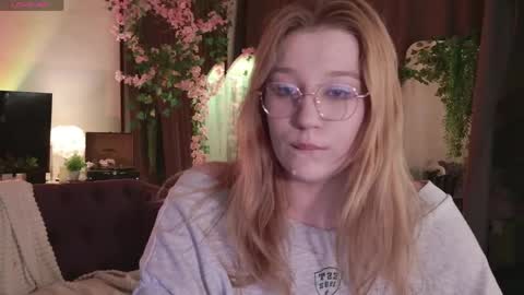 morvelyn online show from May 24, 6:40 pm
