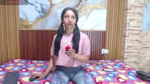 moxiemonclairpri online show from May 22, 1:53 pm