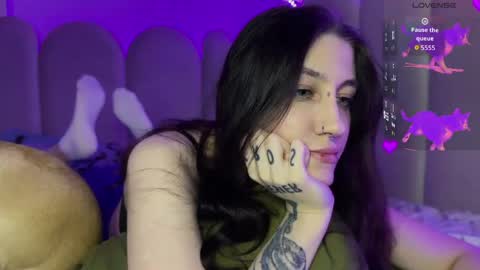 Dita online show from June 5, 1:28 pm