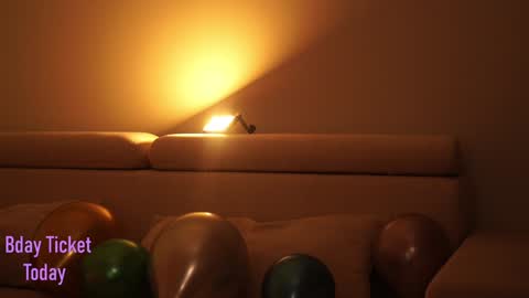 Your M online show from February 6, 5:05 pm