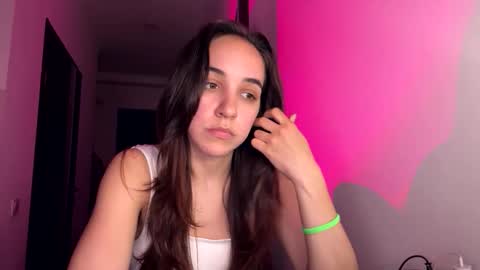 ms_sophiee online show from April 25, 6:38 pm