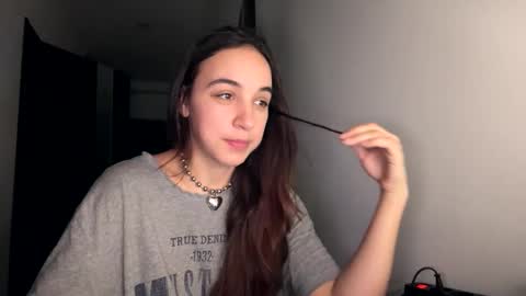 ms_sophiee online show from March 10, 8:46 pm