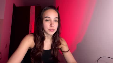 ms_sophiee online show from April 23, 7:49 pm
