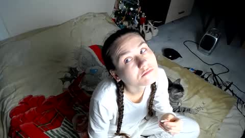 Muse Ali  online show from December 23, 11:57 am