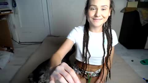 Muse Ali  online show from December 18, 6:25 pm