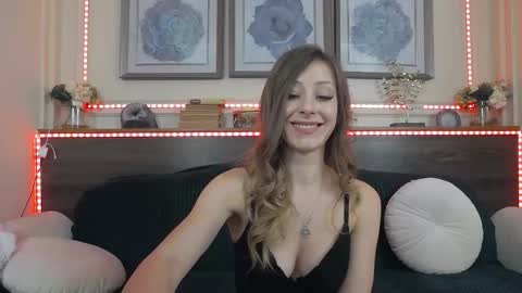 Luna  online show from January 16, 9:22 pm