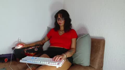 myamillor online show from March 6, 8:26 pm