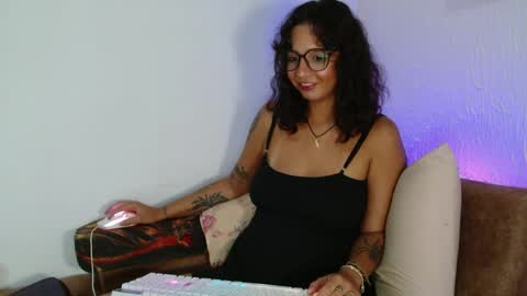 myamillor online show from April 5, 9:03 pm