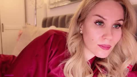 Mya-be Yours P online show from October 10, 8:14 pm