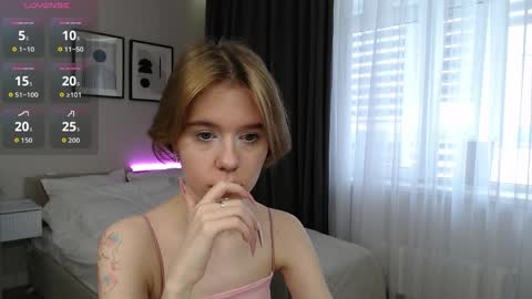 Lana online show from April 7, 7:10 am