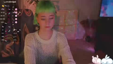 MylaFlores online show from February 21, 12:05 am