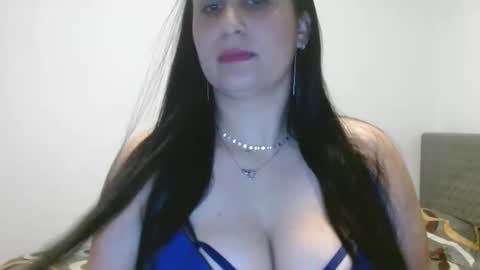 myravixena21 online show from May 11, 9:45 pm