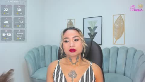 mystic_nova_ online show from April 1, 11:22 am