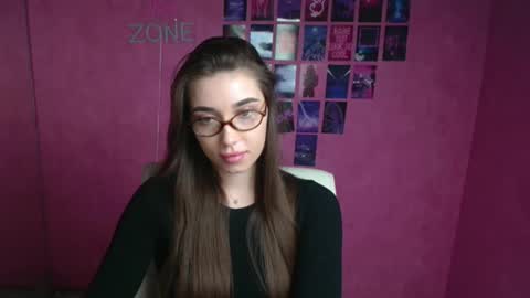 Amelia online show from March 9, 12:30 pm