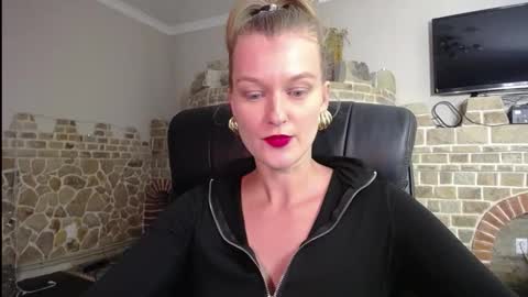 mysticvenus_ online show from September 24, 4:06 pm