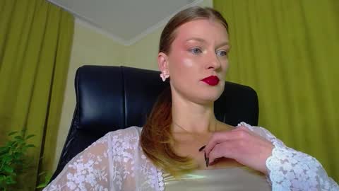 mysticvenus_ online show from November 7, 3:39 pm