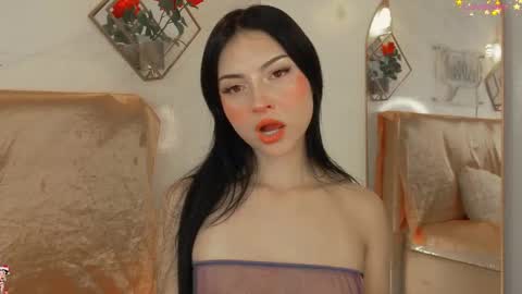 naamah_b online show from December 21, 2:43 pm