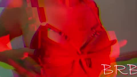 NAHIARA EVANS online show from July 17, 5:45 am