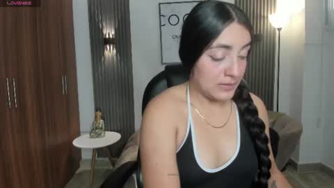 naiah_blue online show from June 19, 6:55 pm