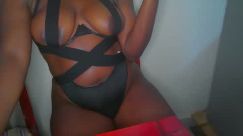 naiebony online show from February 11, 1:53 am