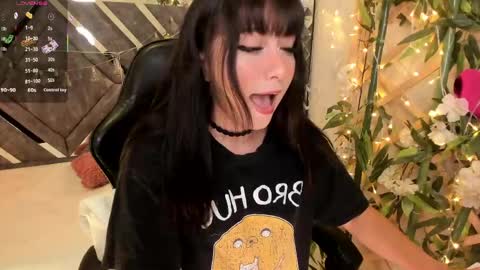 Nanachi online show from April 18, 9:26 pm