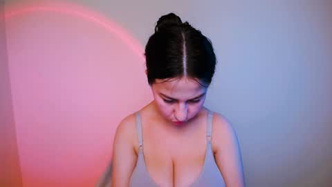 your candy  online show from January 10, 1:09 pm