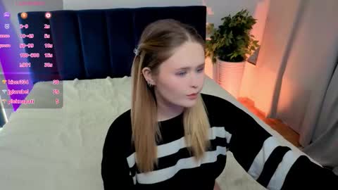 Merlizz  Julia  Emma online show from March 30, 5:34 pm