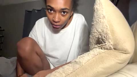 nanaonn online show from October 26, 6:03 pm