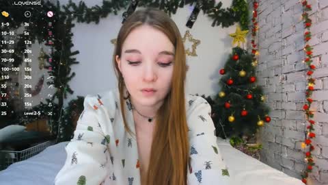 Snapshot of nancycaseys chatting on January 22, 5:05 am Luna online show from January 22, 5:05 am