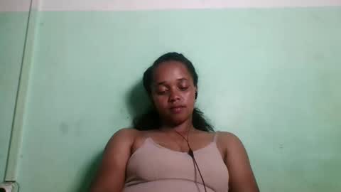 nandrianina416143 online show from March 21, 6:13 pm