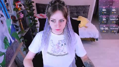 Monday-Friday 12-4 AM and 6-9 AM New York time online show from December 24, 6:22 am