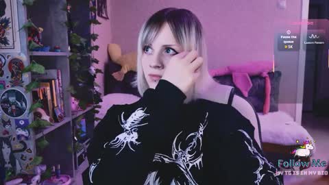 Monday-Friday 12-4 AM and 6-9 AM New York time online show from April 10, 8:15 pm