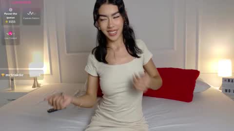 nany_model25 online show from January 6, 9:29 pm