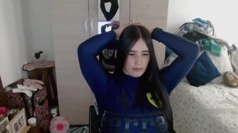 naomi_d online show from May 1, 10:02 pm