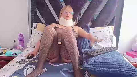 Naomi online show from February 23, 2:38 pm