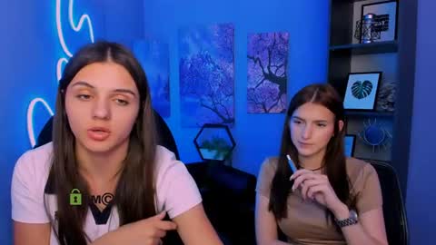 Naomi online show from June 10, 1:21 pm