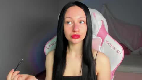 Naomi online show from February 11, 5:42 am