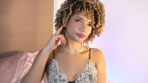 naomidawson online show from March 13, 12:56 am