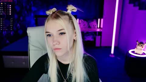 naomihita online show from November 21, 4:42 pm